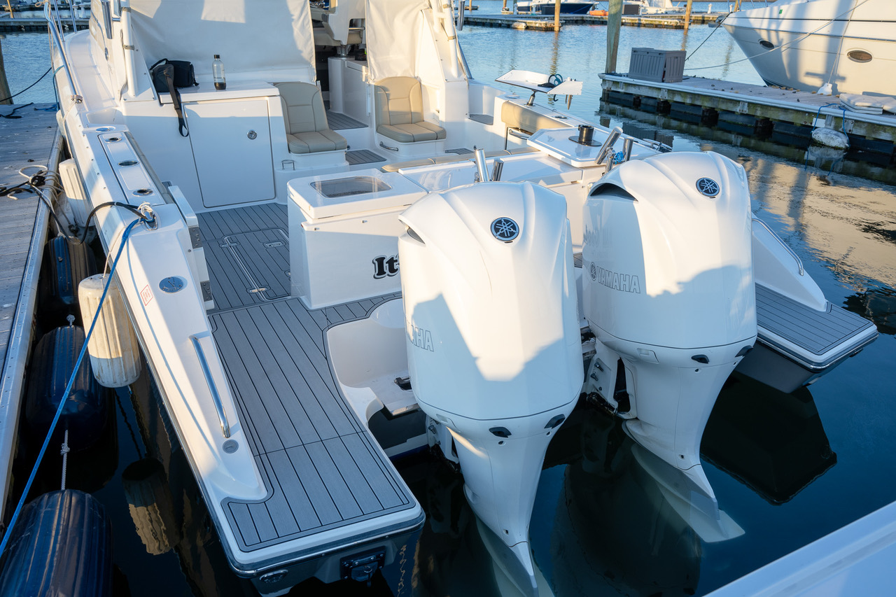 Pursuit EVA flooring rear cockpit