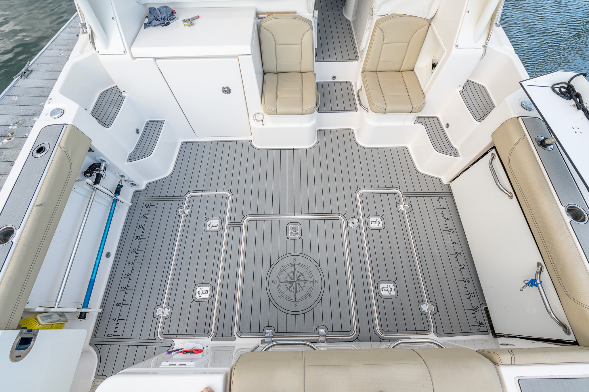 Pursuit EVA flooring ruler detail